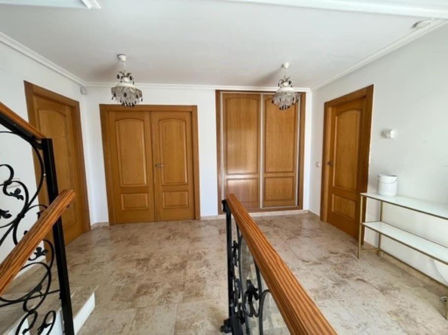 Trendy Villa For 14 Pers. Nearby Murcia/Alicante מראה חיצוני תמונה